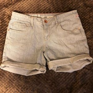 Boyfriend style shorts